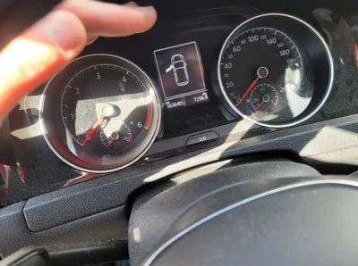 2015 Volkswagen Golf WVWZZZAUZFW351592 VIN:WVWZZZAUZFW351592