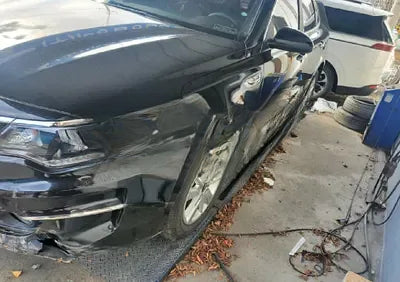 2017 Kia K5 KNAGS411BHA126589 VIN:KNAGS411BHA126589