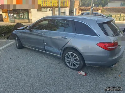 2015 Mercedes-Benz C 220 VIN: