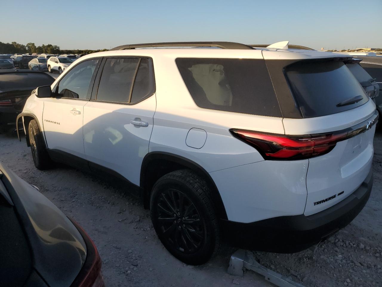 2023 CHEVROLET TRAVERSE RS VIN:1GNEVJKW8PJ292006