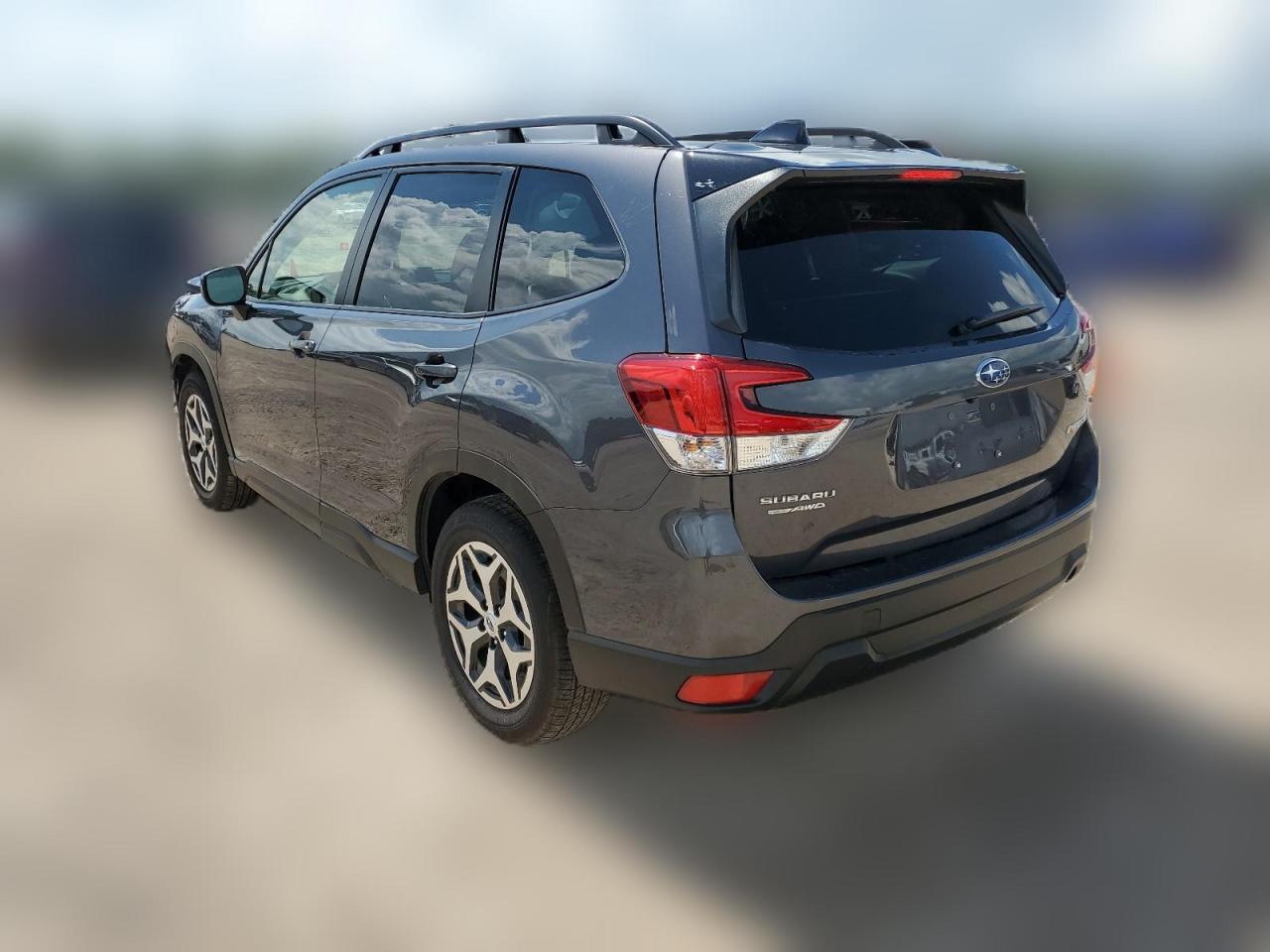 2024 SUBARU FORESTER PREMIUM VIN:JF2SKADC8RH420179