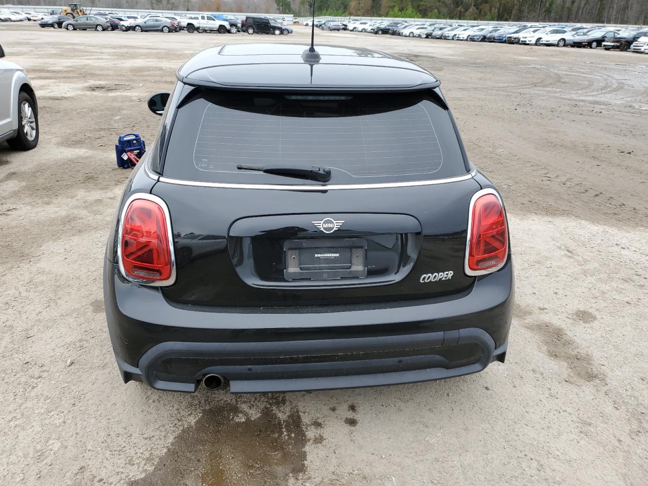 2022 MINI COOPER  VIN:WMW33DH0XN2R43568