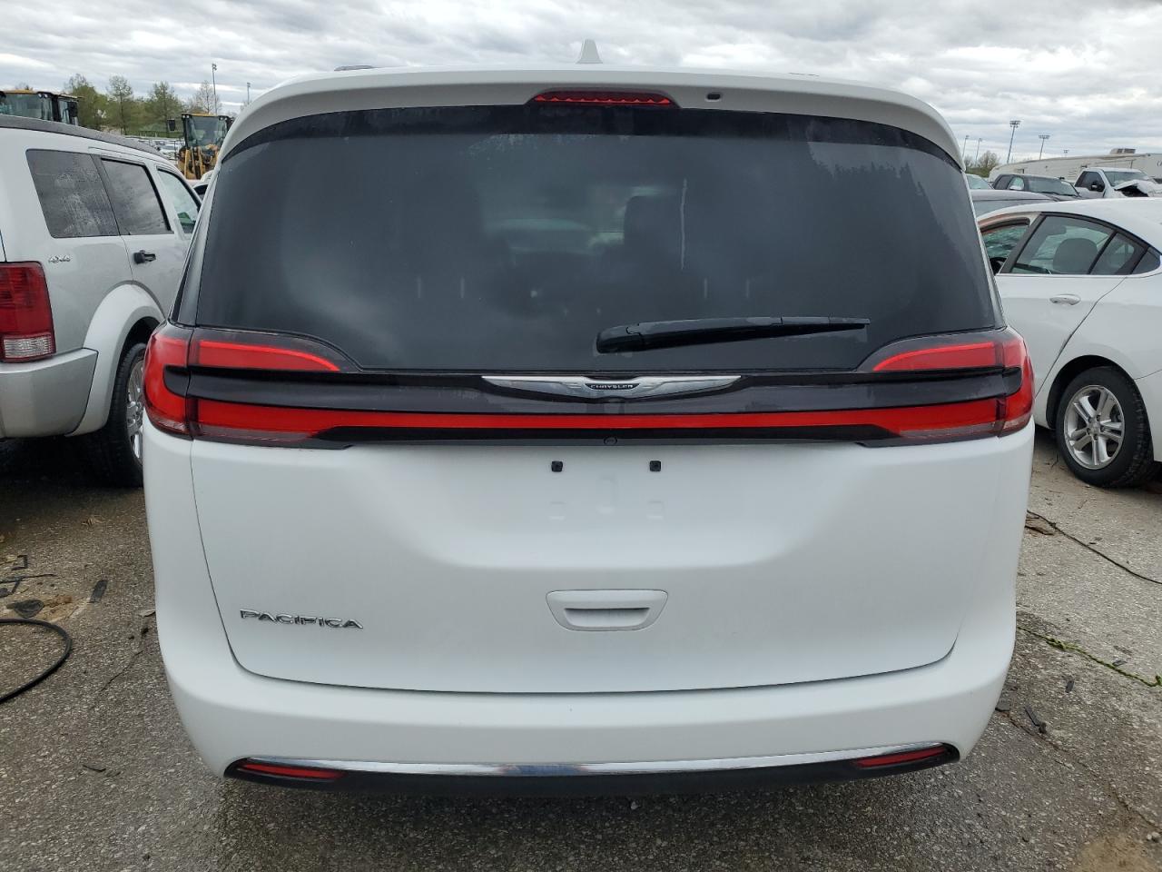 2022 CHRYSLER PACIFICA TOURING L VIN:2C4RC1BG2NR189441