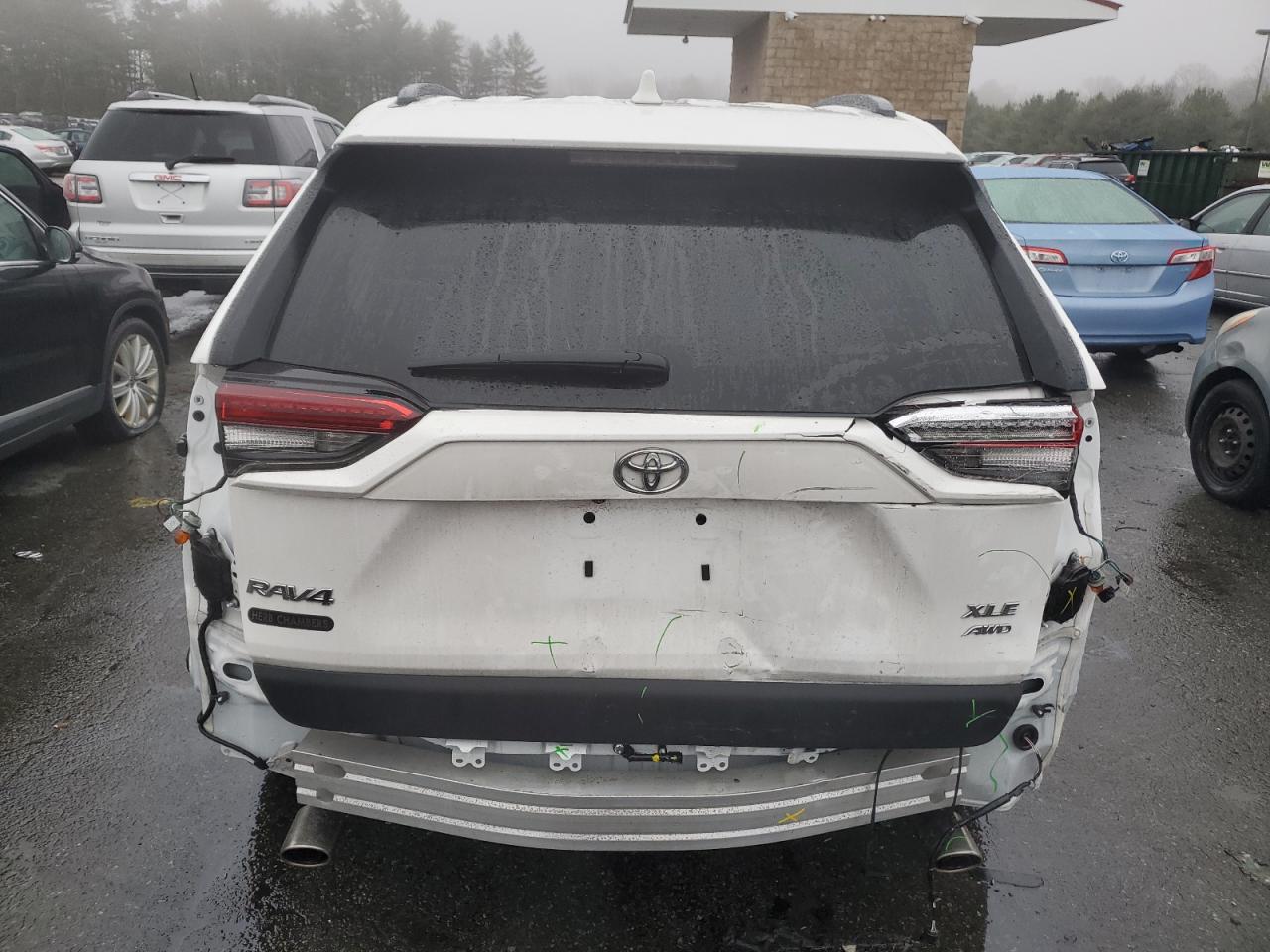 2023 TOYOTA RAV4 XLE VIN:2T3P1RFV3PC350068