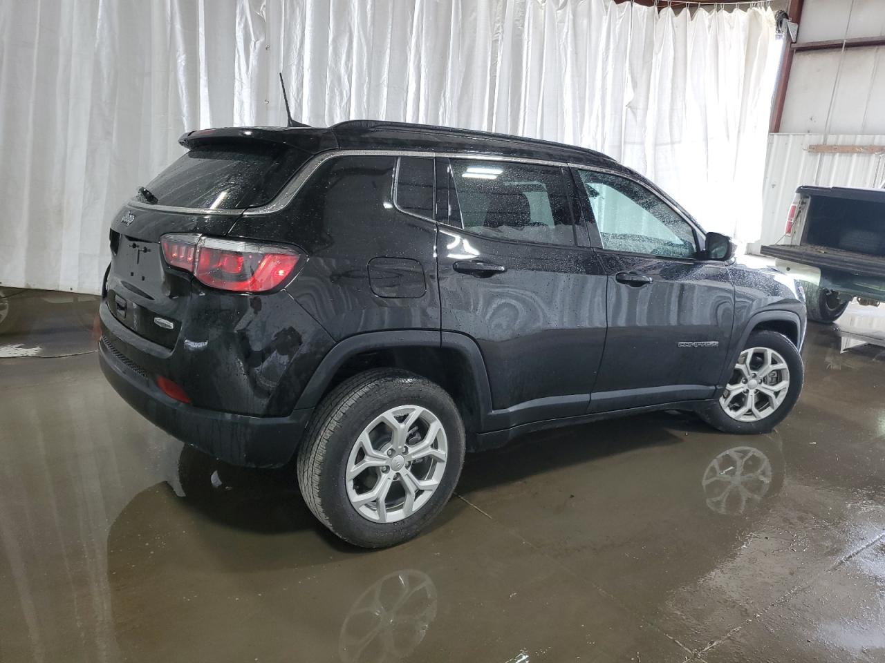 2024 JEEP COMPASS LATITUDE VIN:3C4NJDBN1RT104225