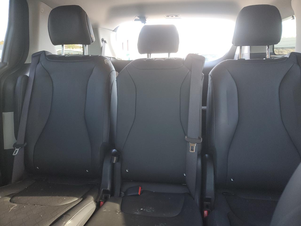 2024 KIA CARNIVAL EX VIN:KNDNC5H3XR6433473
