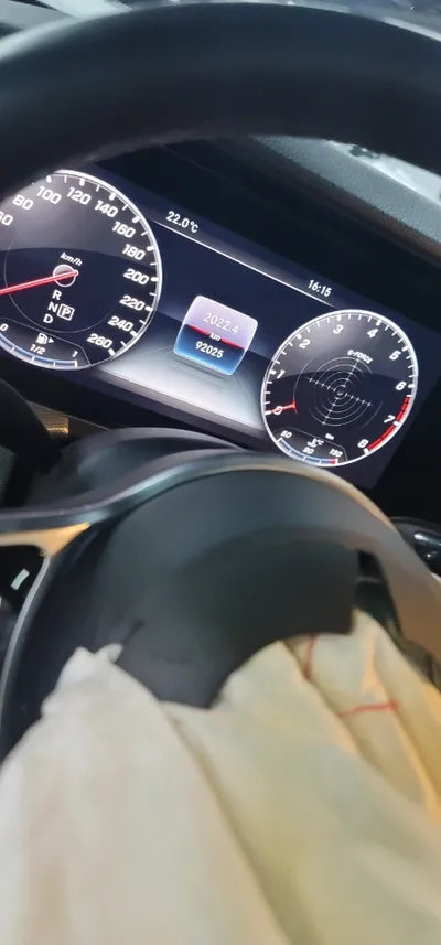 2020 Mercedes-Benz E 300 VIN: