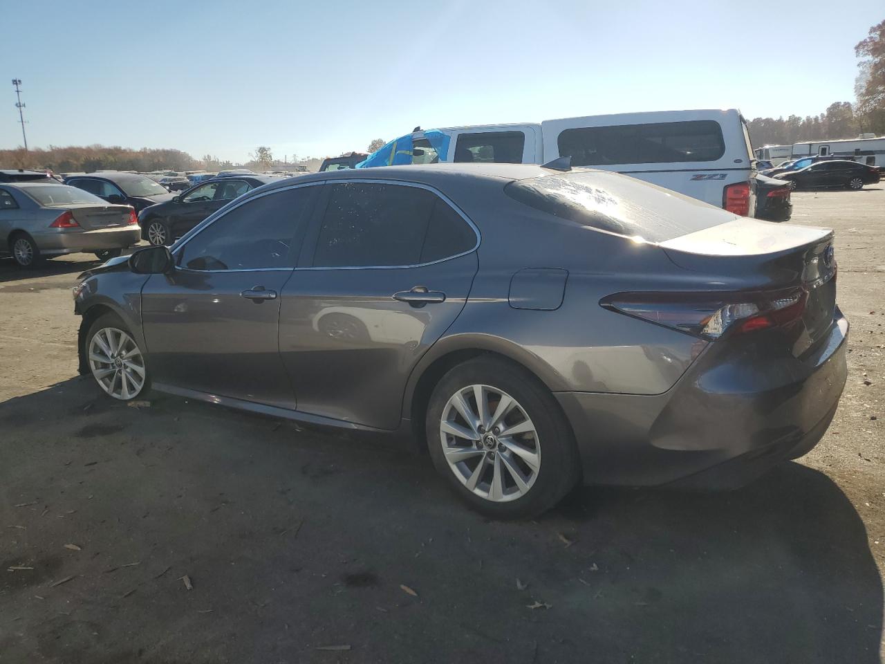 2022 TOYOTA CAMRY LE VIN:4T1C11AK0NU680929