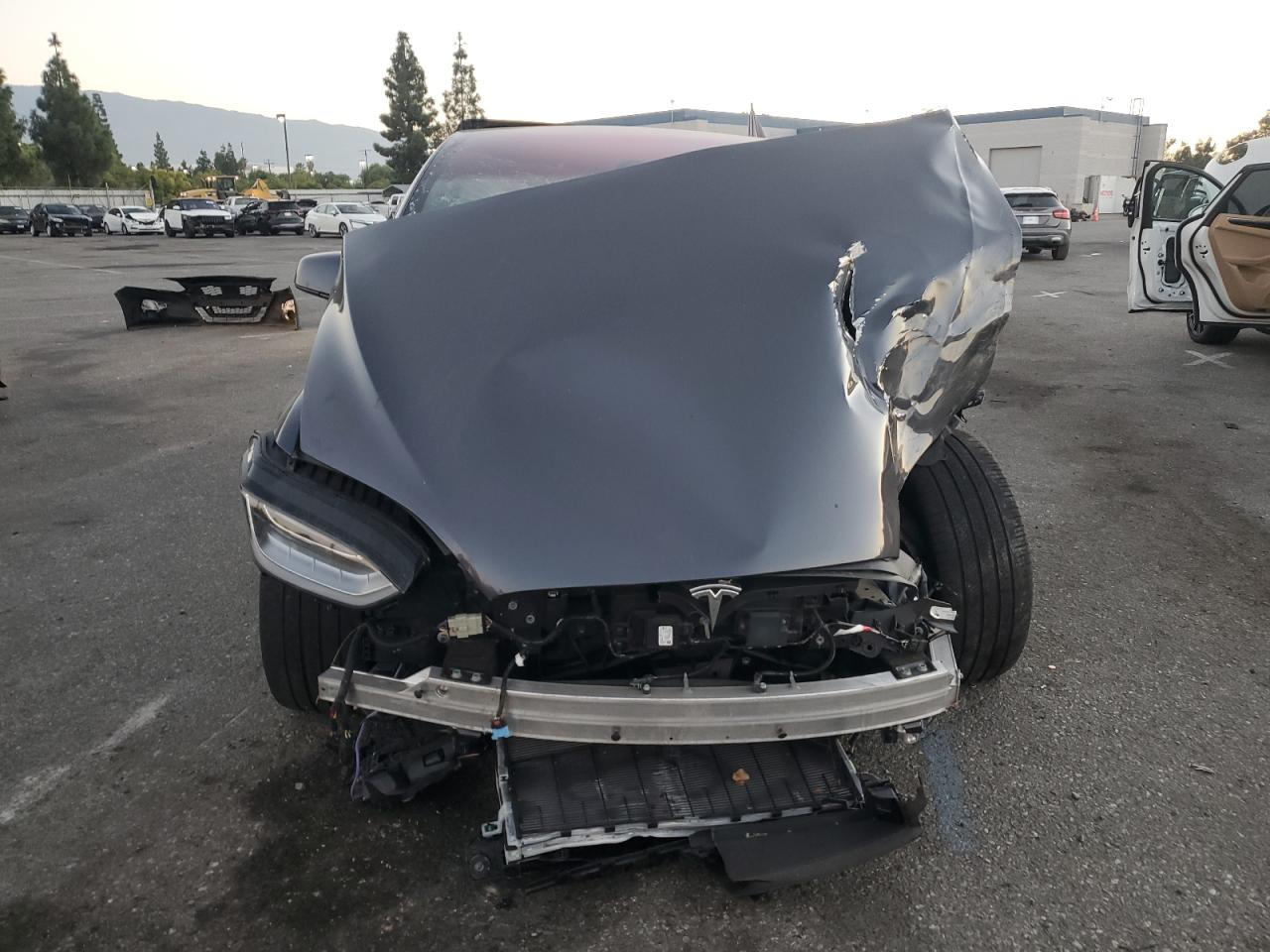 2023 TESLA MODEL X  VIN:7SAXCBE55PF381834