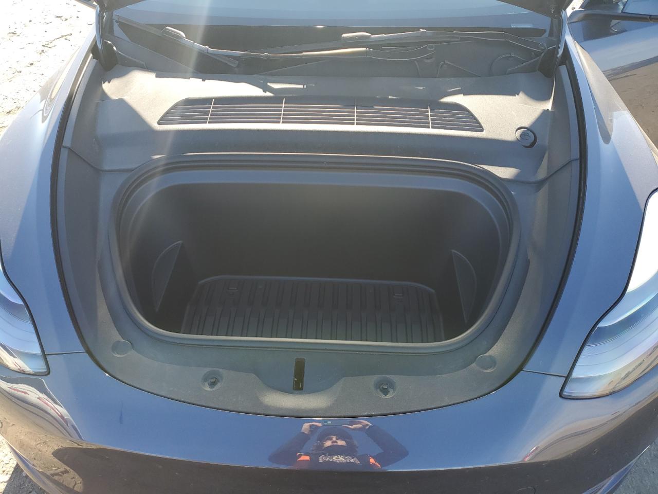 2023 TESLA MODEL Y  VIN:7SAYGDEF4PF913149