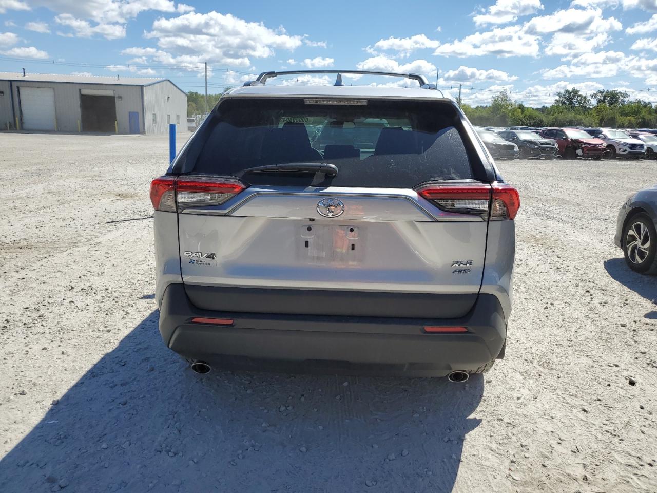 2023 TOYOTA RAV4 XLE VIN:2T3P1RFV1PW367157