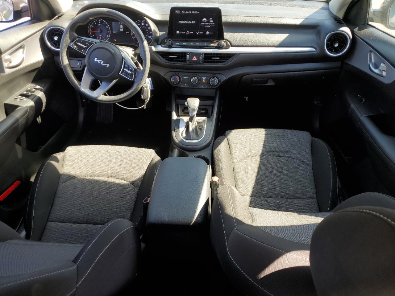 2022 KIA FORTE FE VIN:3KPF24AD1NE439459