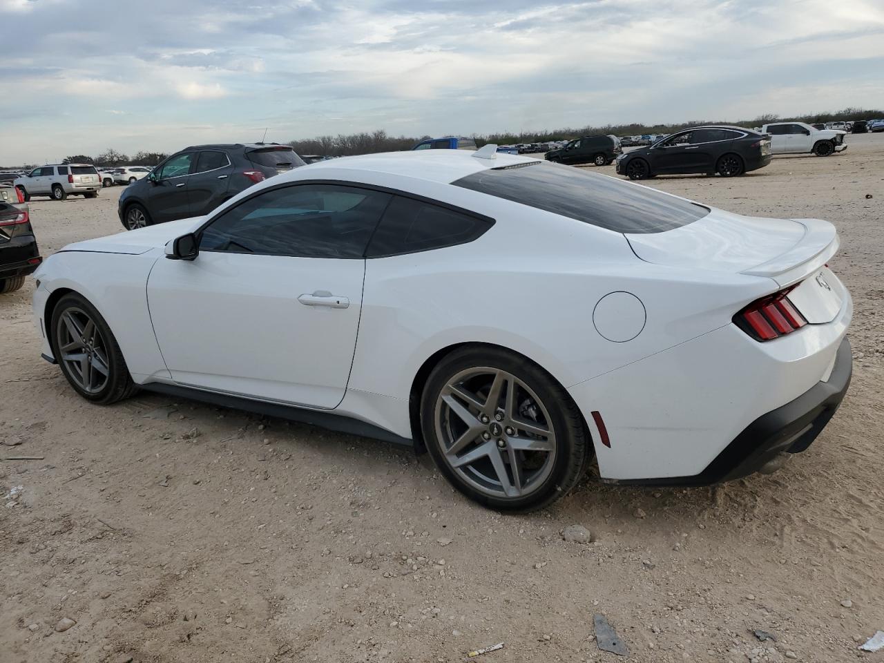 2024 FORD MUSTANG  VIN:1FA6P8TH3R5114909