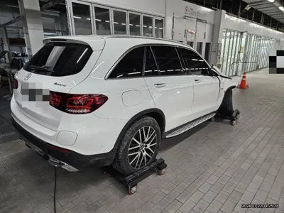 2020 Mercedes-Benz GLC 300 VIN: