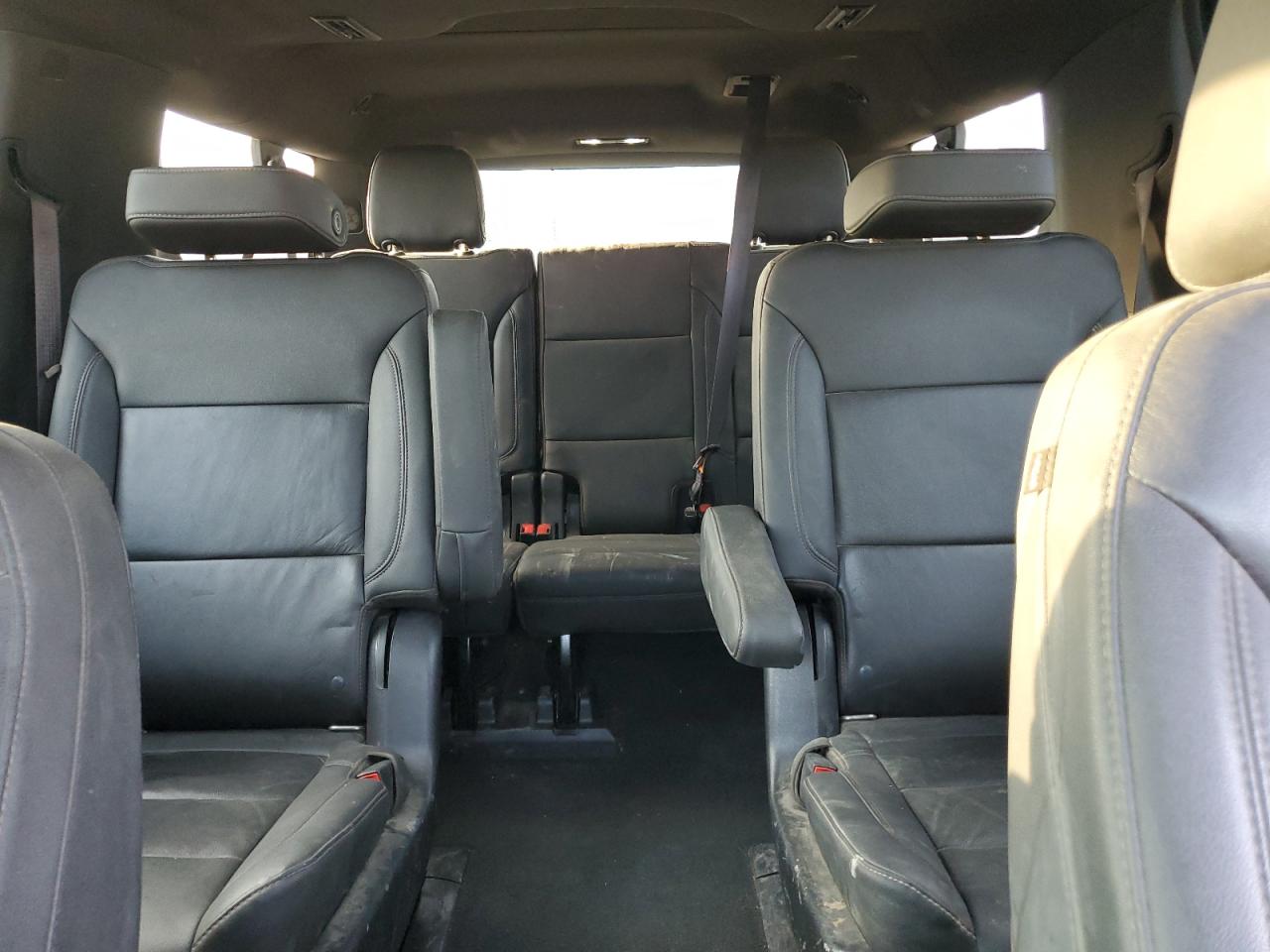 2022 CHEVROLET SUBURBAN C1500 LT VIN:1GNSCCKD5NR121005