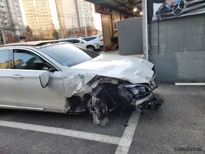 2016 Mercedes-Benz E 300 WDDZF4KB9HA108365 VIN:WDDZF4KB9HA108365