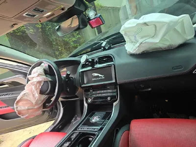 2019 Jaguar XE VIN: