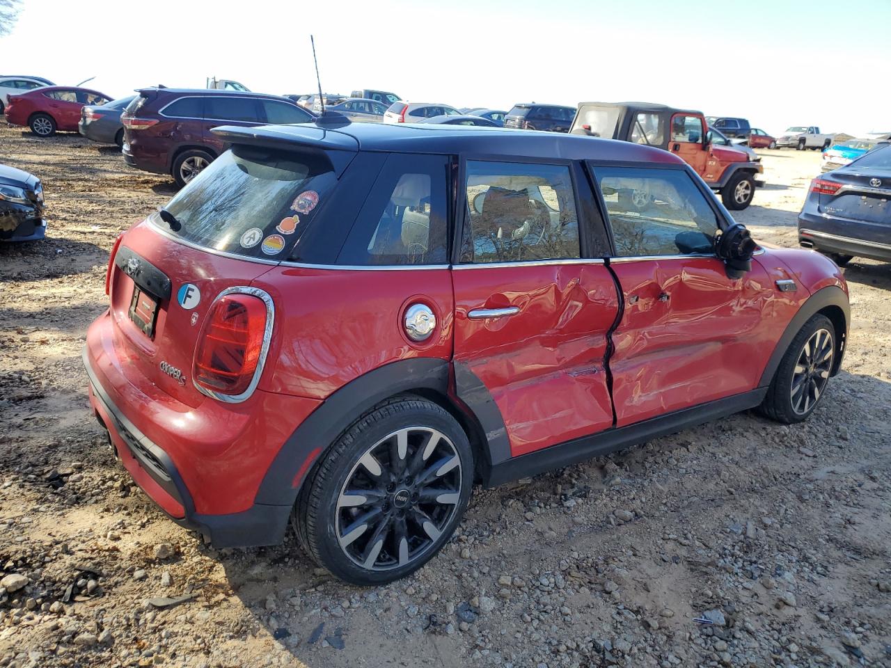 2023 MINI COOPER S VIN:WMW53DK08P2S87889