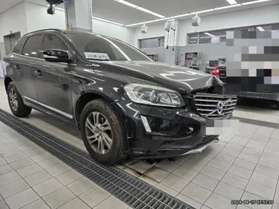 2016 Volvo XC60 VIN: