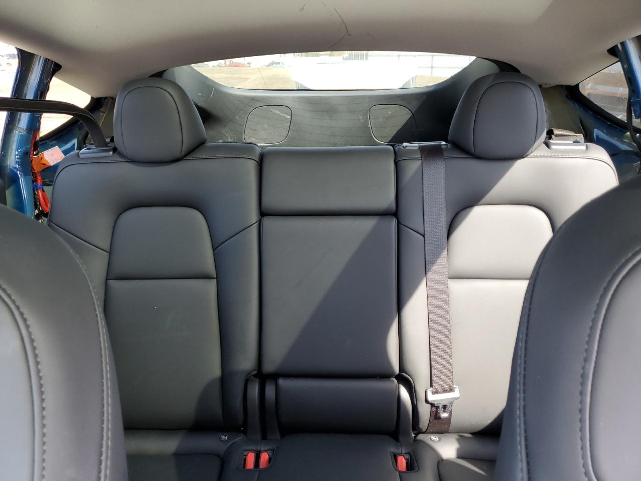 2024 TESLA MODEL Y  VIN:7SAYGDEEXRA237216