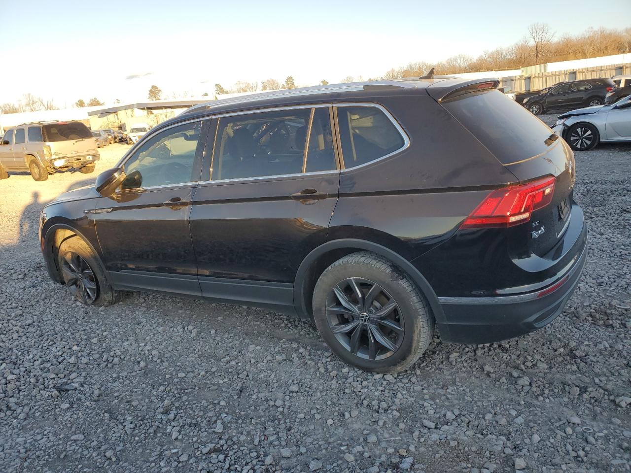 2023 VOLKSWAGEN TIGUAN SE VIN:3VV3B7AX9PM118651