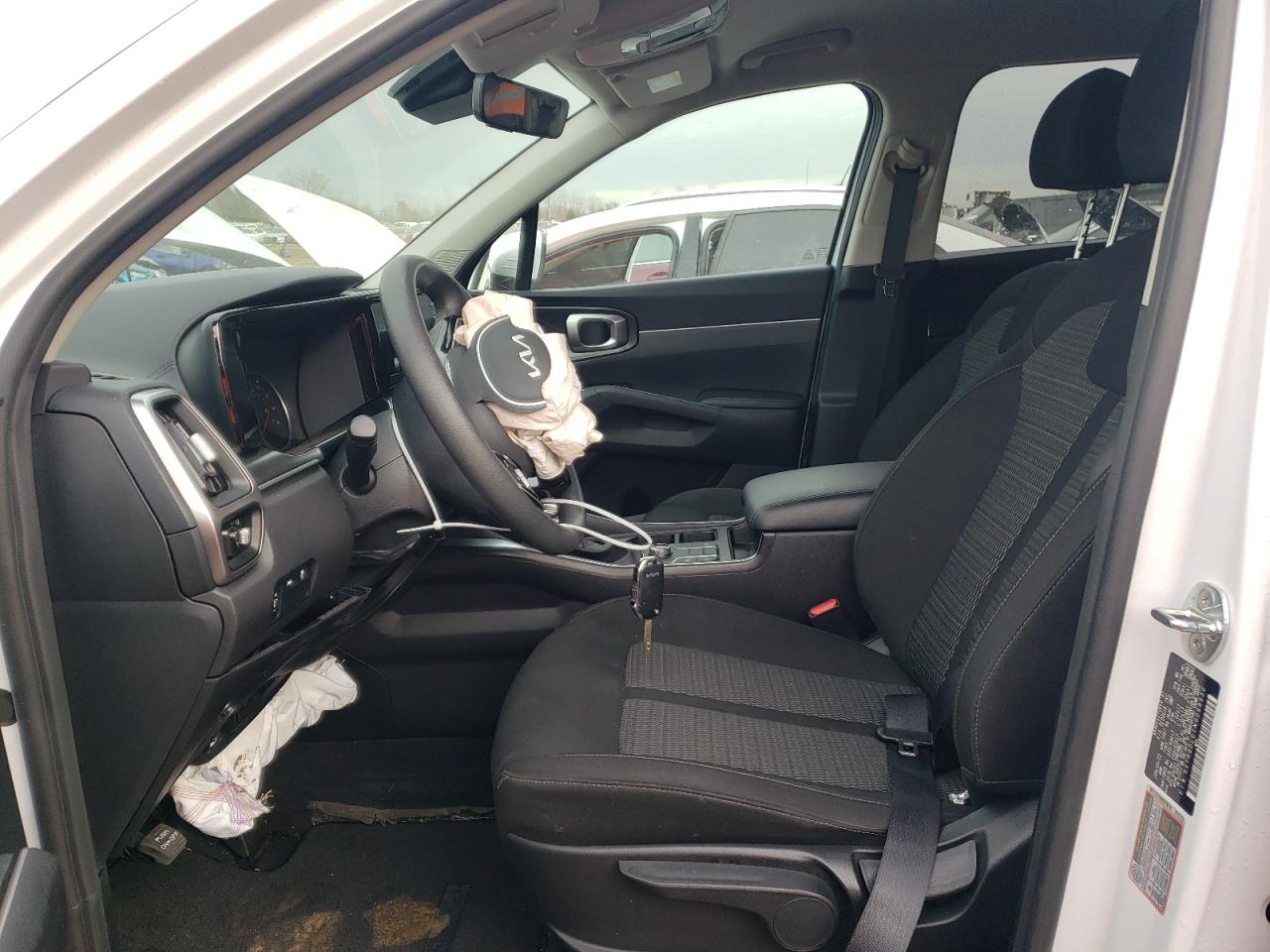 2022 KIA SORENTO LX VIN:5XYRGDLC1NG098330