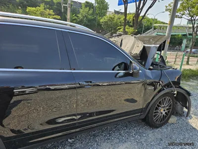 2016 Porsche Cayenne VIN: