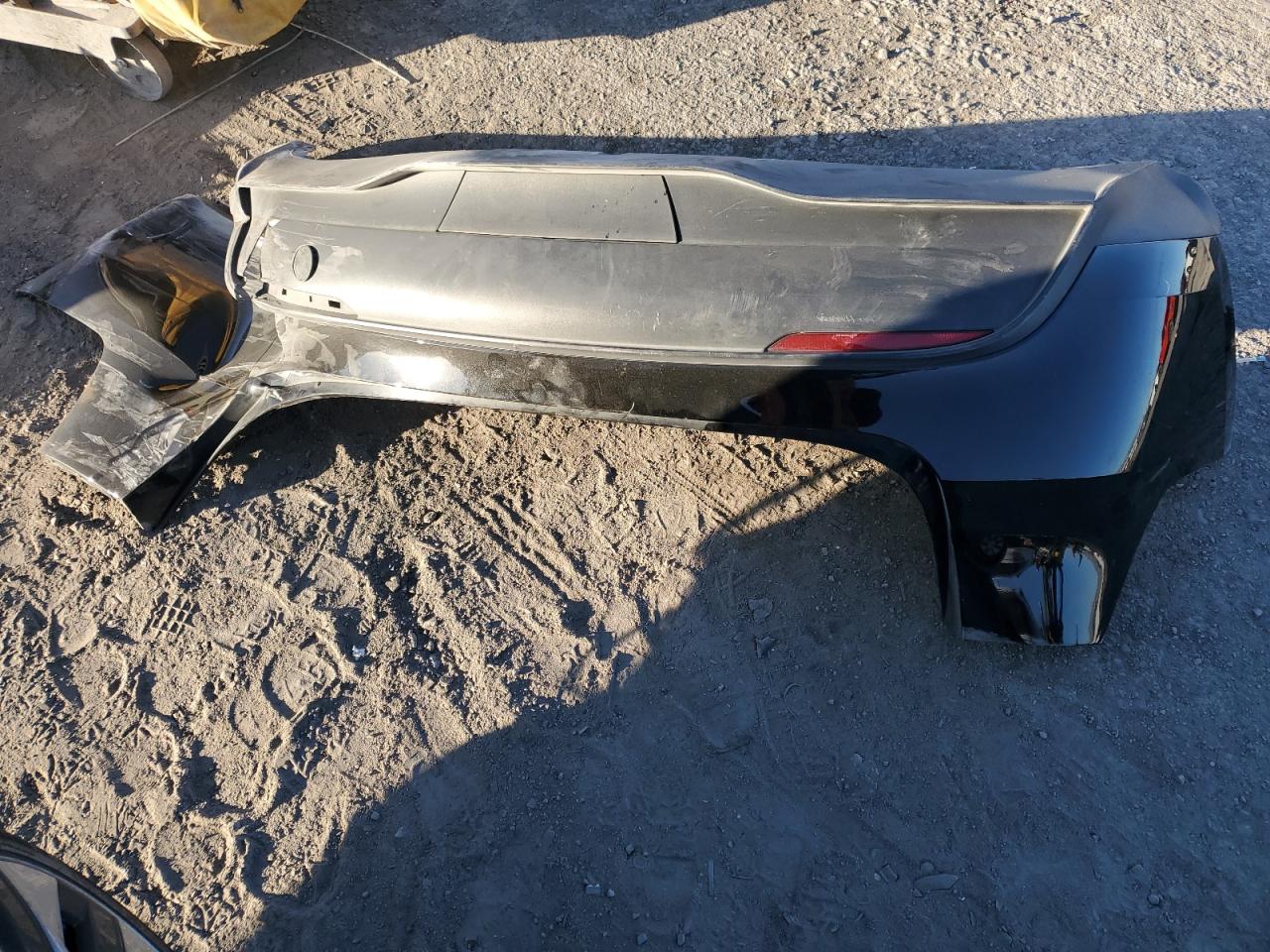 2023 TESLA MODEL Y  VIN:7SAYGDEE7PF835022