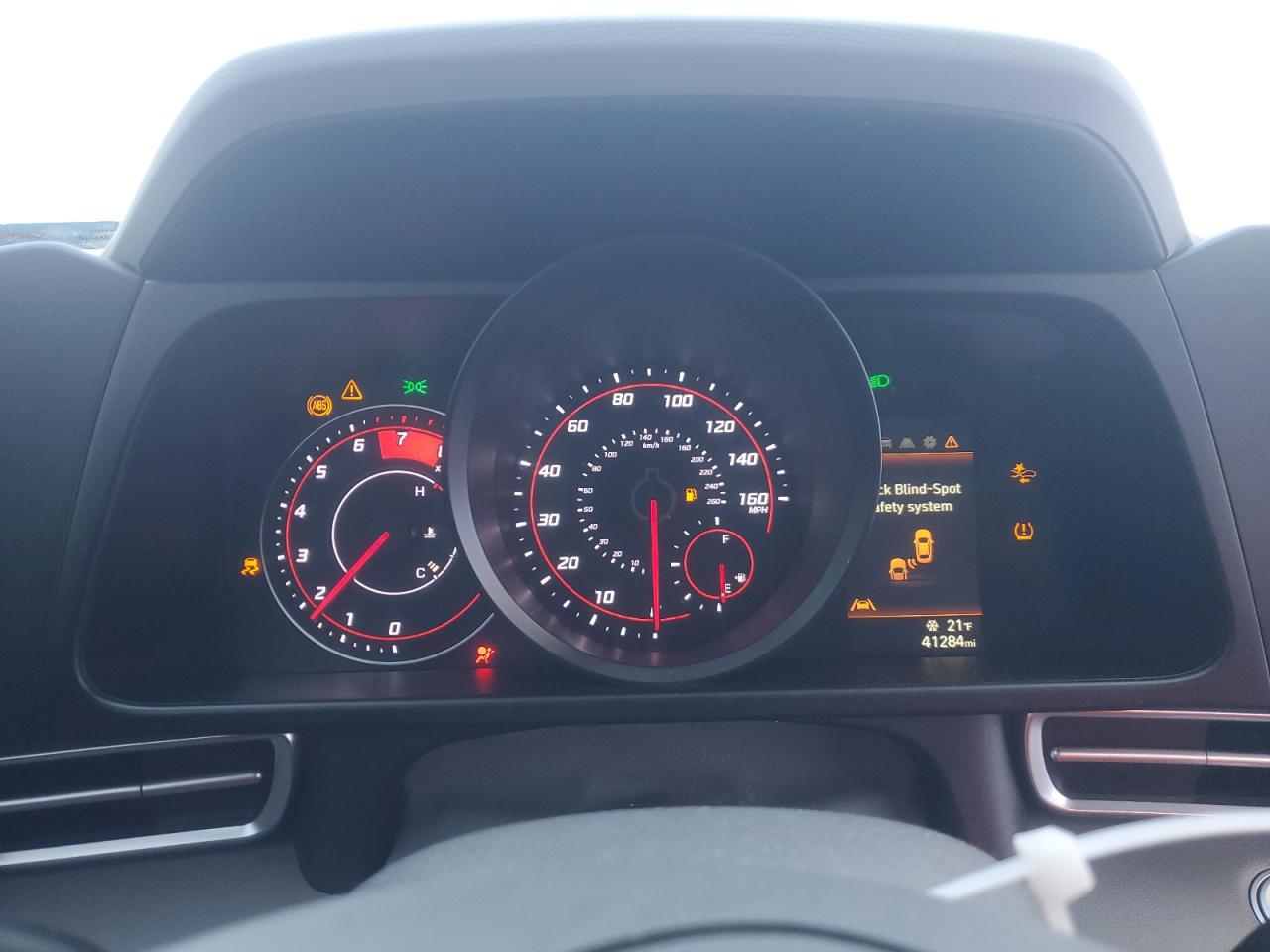 2022 HYUNDAI ELANTRA SEL VIN:KMHLM4AG0NU363740