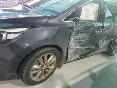 2017 Kia Carnival KNAMC81ABJS368059 VIN:KNAMC81ABJS368059