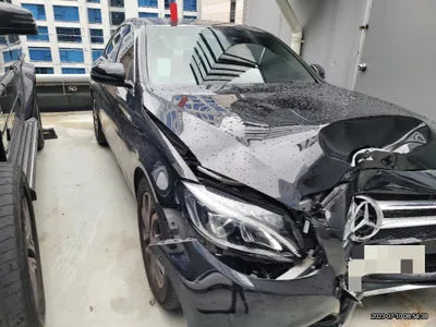 2016 Mercedes-Benz C 200 VIN: