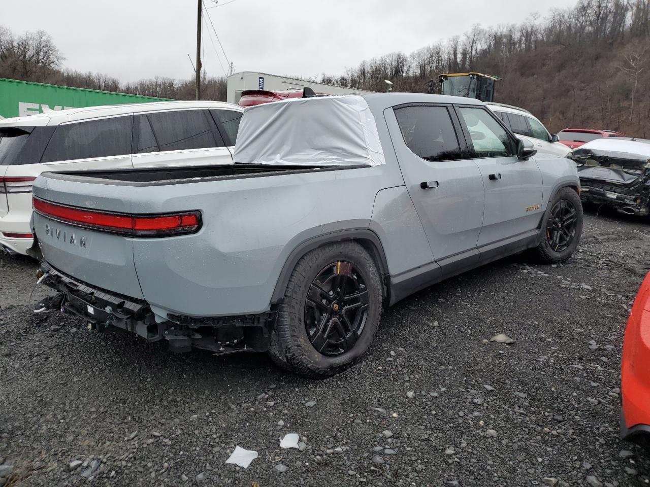 2023 RIVIAN R1T ADVENTURE VIN:7FCTGAAA1PN019038