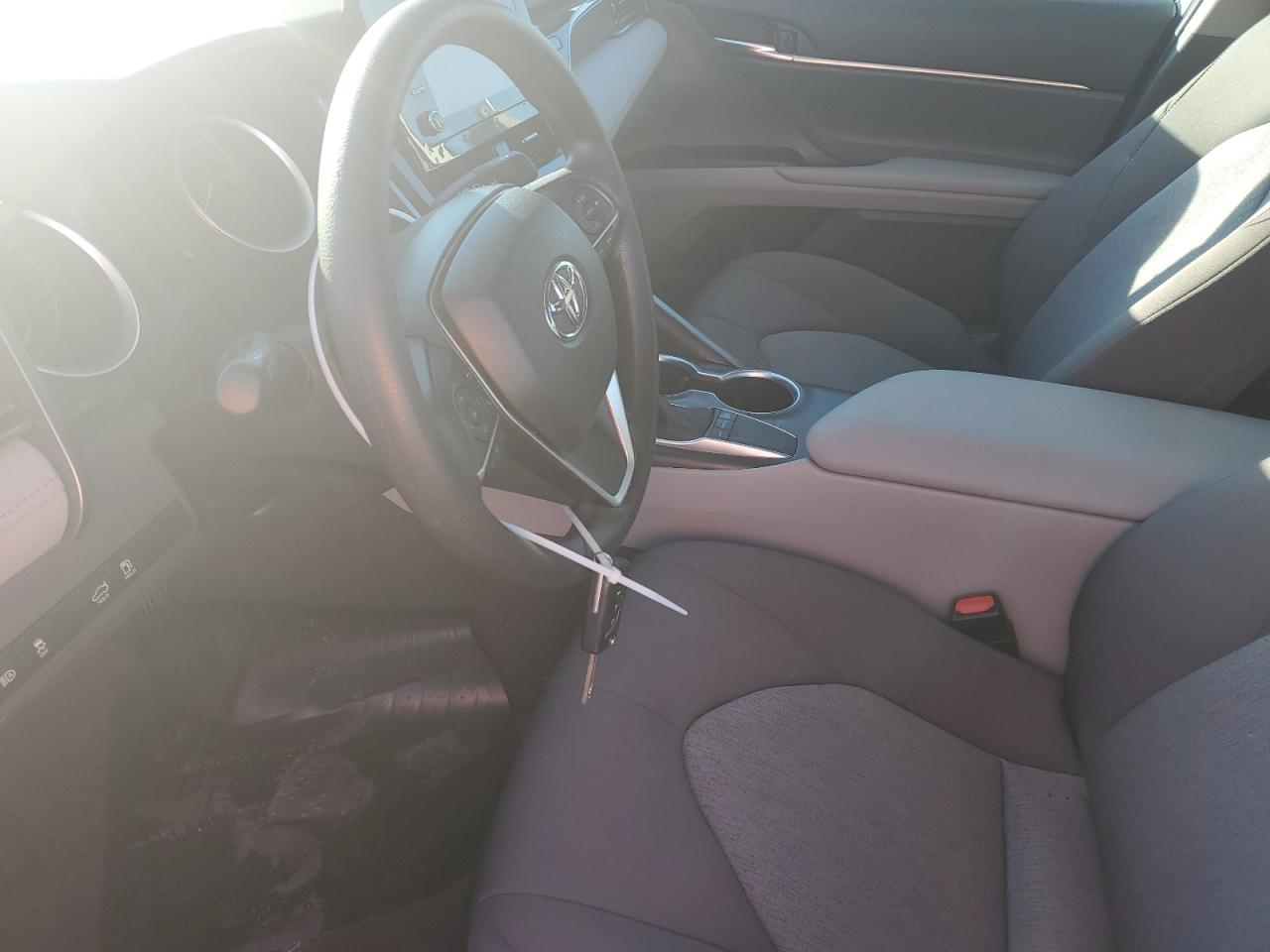 2022 TOYOTA CAMRY LE VIN:4T1C11AKXNU670778