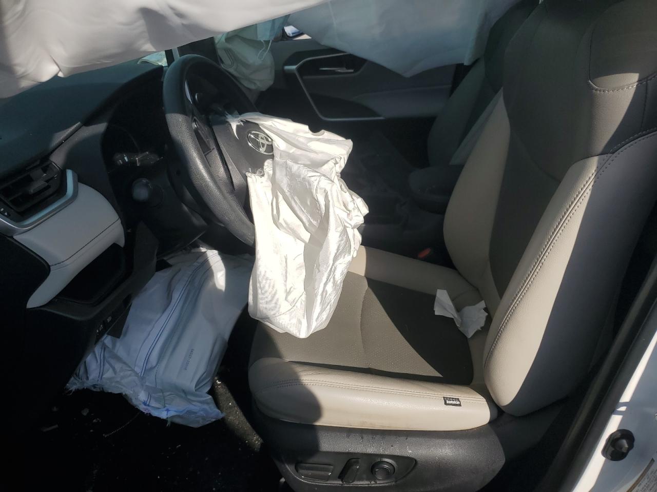 2023 TOYOTA RAV4 XLE VIN:JTMRWRFVXPD192219