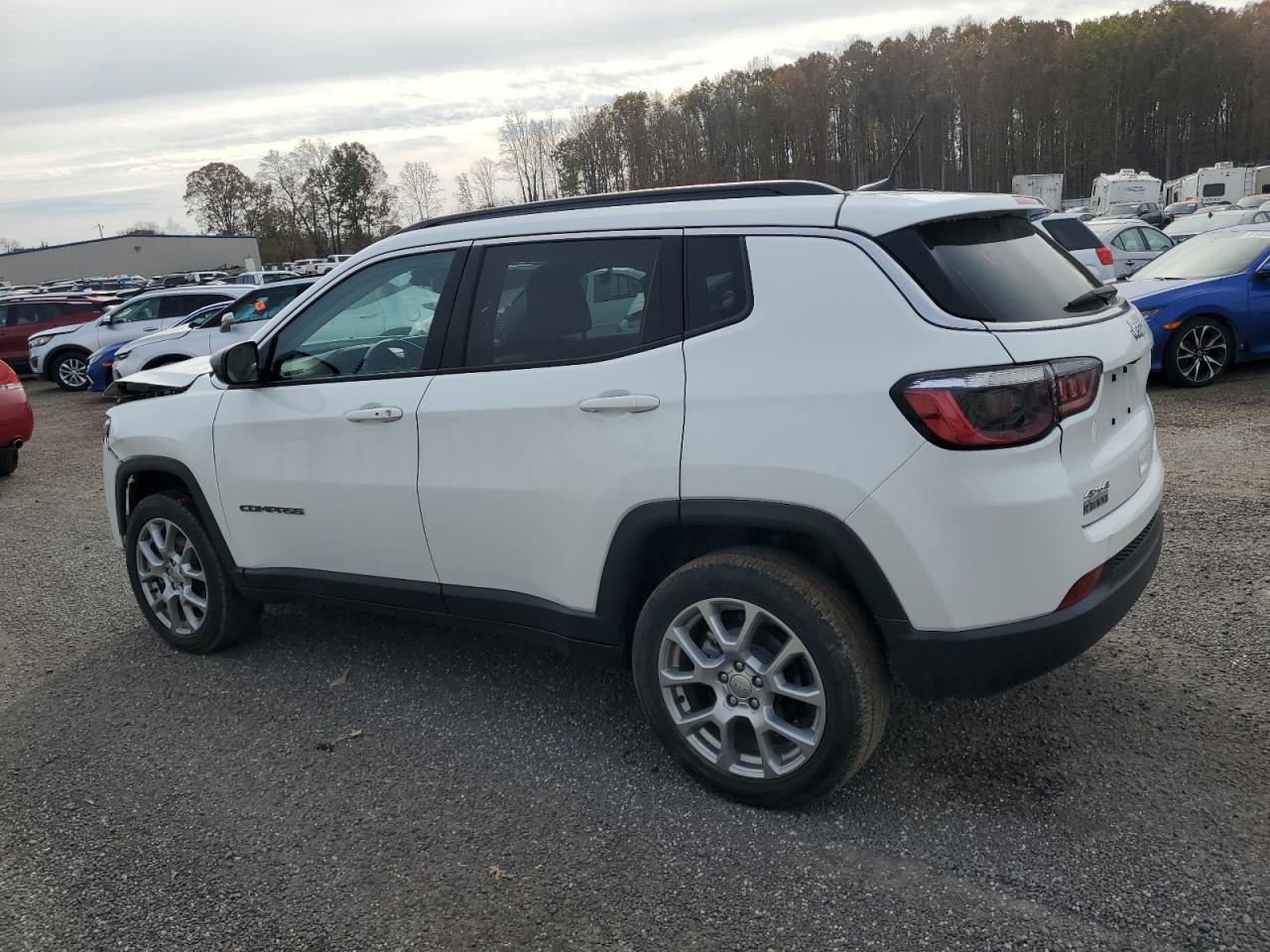 2022 JEEP COMPASS LATITUDE LUX VIN:3C4NJDFB4NT223476