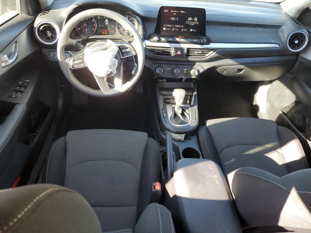 2024 KIA FORTE LX VIN:3KPF24AD6RE779180