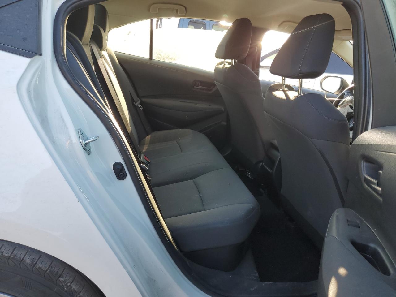 2022 TOYOTA COROLLA LE VIN:JTDEAMDE9NJ038988