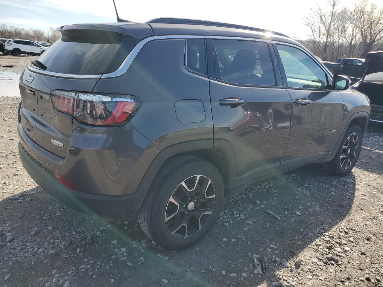 2022 JEEP COMPASS LATITUDE VIN:3C4NJDBB2NT116092