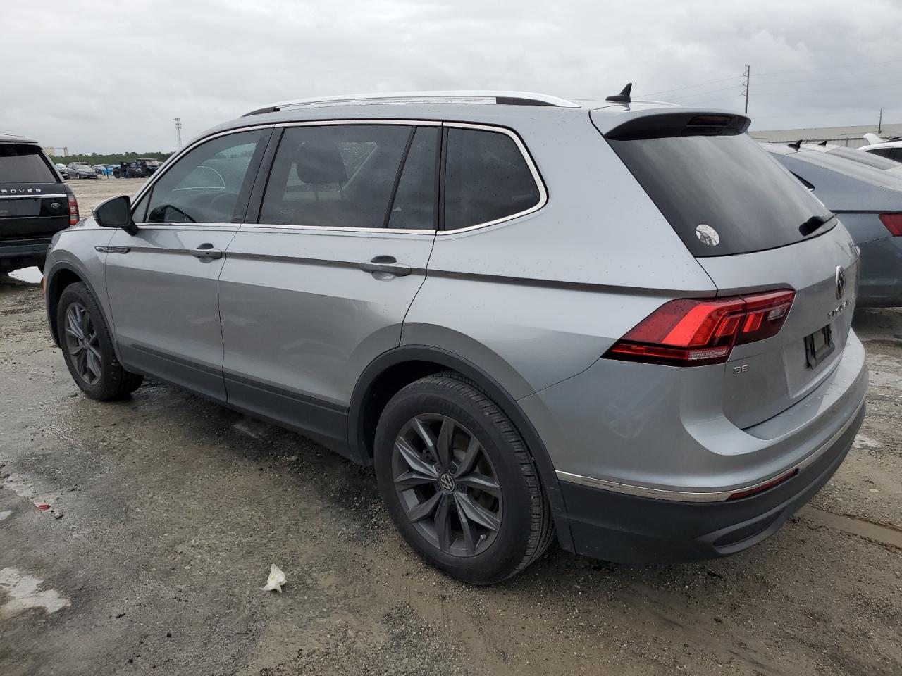 2022 VOLKSWAGEN TIGUAN SE VIN:3VV3B7AX0NM108104