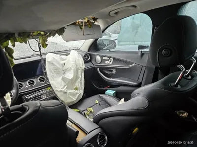 2019 Mercedes-Benz E 300 VIN: