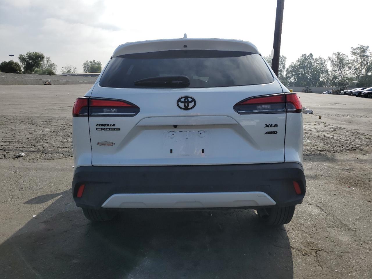 2022 TOYOTA COROLLA CROSS XLE VIN:7MUDAABG7NV006872