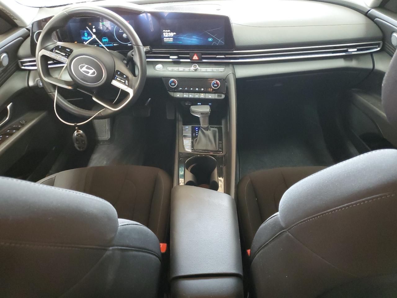 2024 HYUNDAI ELANTRA SEL VIN:KMHLS4DG6RU731054