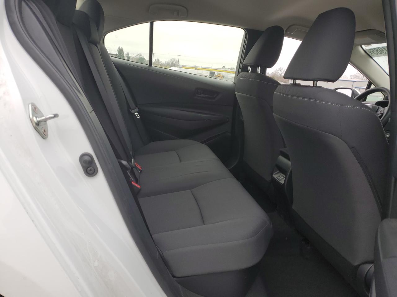 2024 TOYOTA COROLLA LE VIN:JTDBDMHE4R3012572