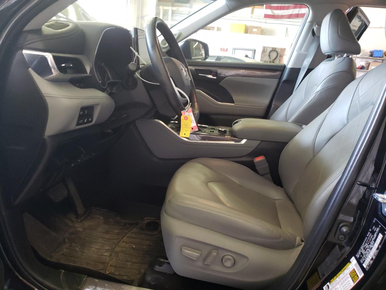 2022 TOYOTA HIGHLANDER PLATINUM VIN:5TDFZRBH5NS179941