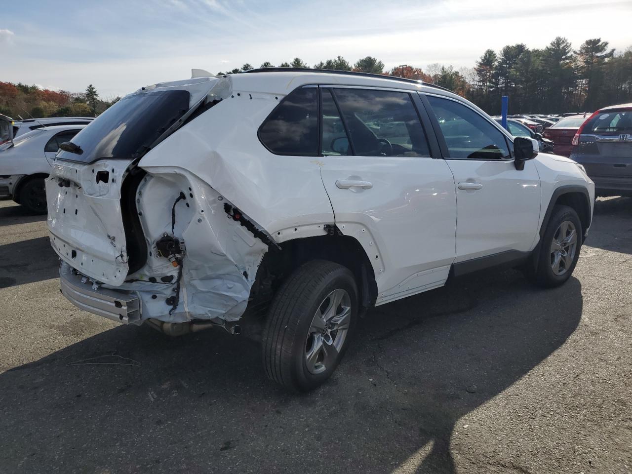 2024 TOYOTA RAV4 XLE VIN:2T3P1RFVXRC418949