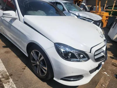 2015 Mercedes-Benz E 220 VIN: