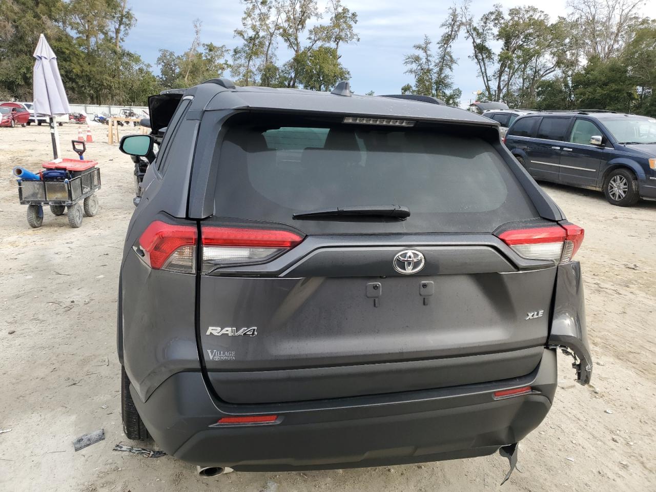2024 TOYOTA RAV4 XLE PREMIUM VIN:2T3C1RFV7RW306297