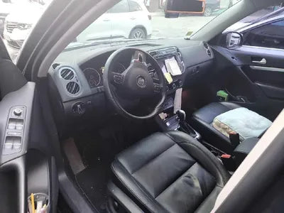 2014 Volkswagen Tiguan VIN: