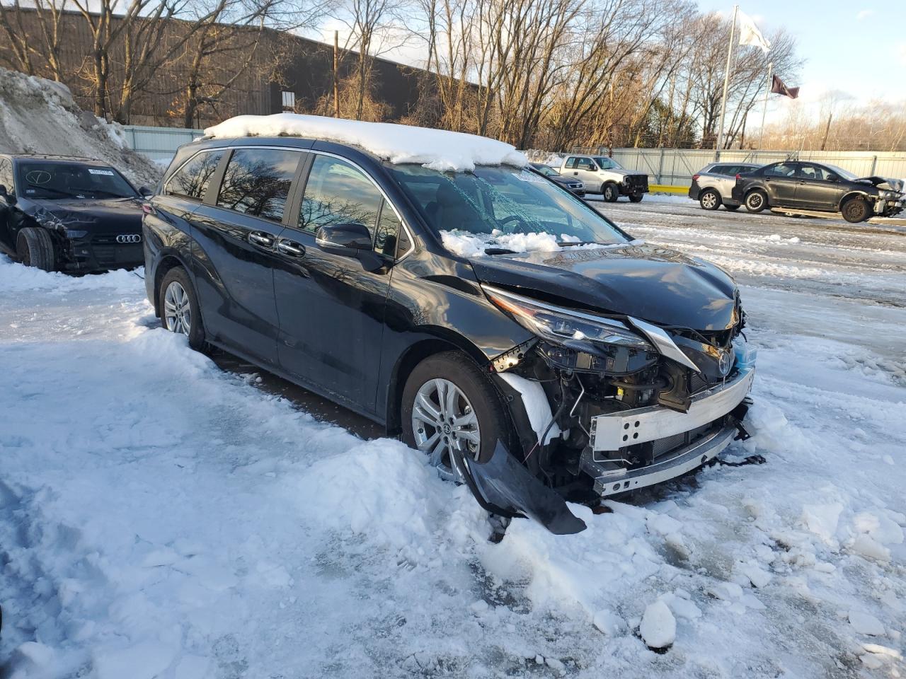 2024 TOYOTA SIENNA LIMITED VIN:5TDESKFC8RS144211