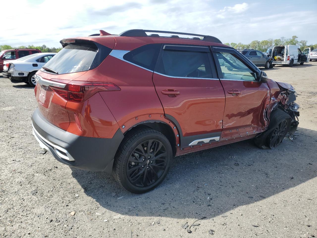 2022 KIA SELTOS NIGHTFALL VIN:KNDEUCA22N7293295
